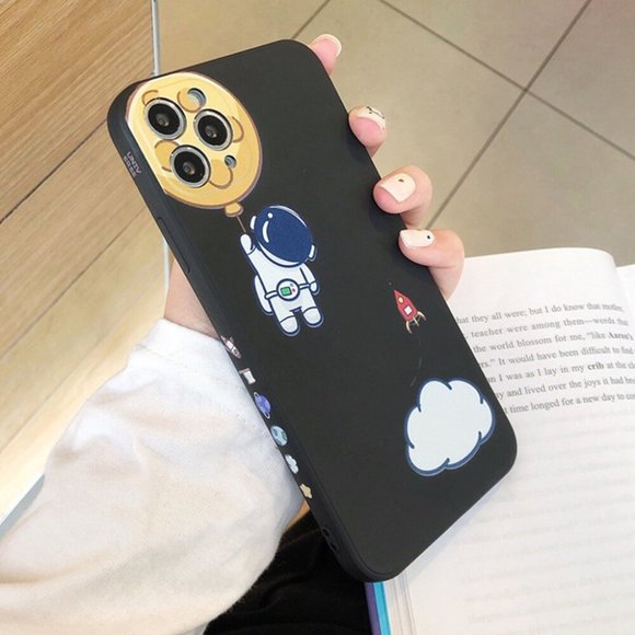 [❤️️Sales] NEW iPhone 12/Pro/Max Cute Spaceship case - Picture 5 of 7